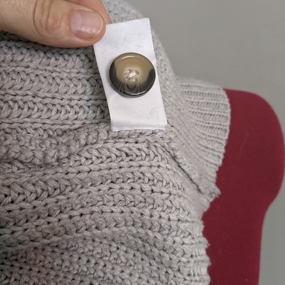 Harlow Chunky Knit Cardigan - Picture 8 of 8